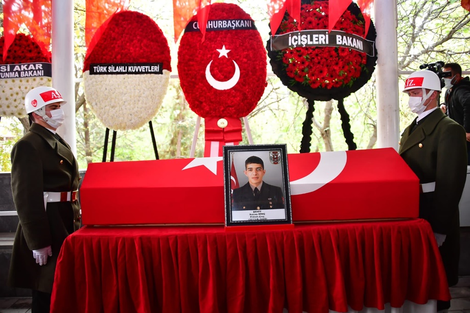 Şehit Uzman Çavuş Savaş Dinç Son Yolculuğuna Uğurlandı