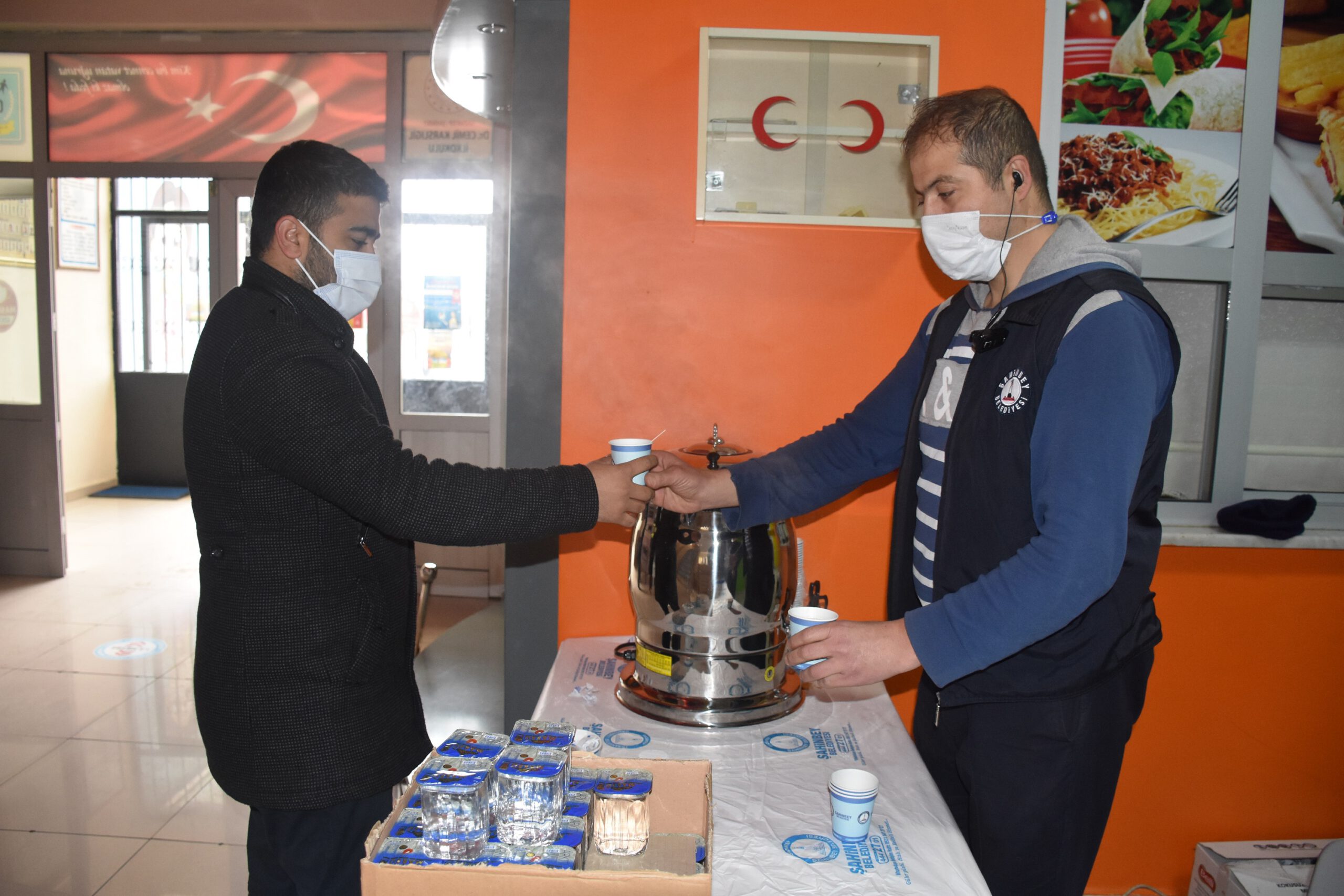 Şahinbey Belediyesinden Yeni Atanan Öğretmenlere Hediye