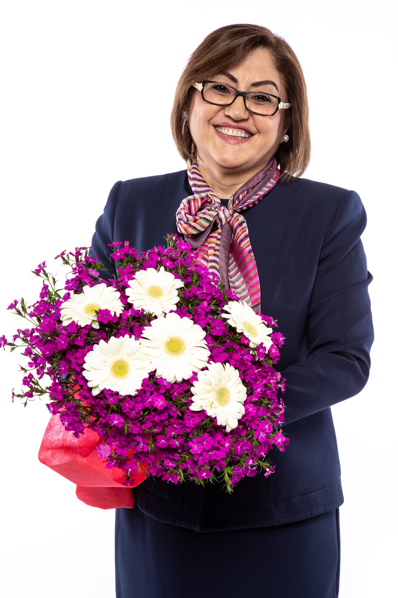 Başkan Şahin: “Kadın dokunduğu şeyi güzelleştirir”