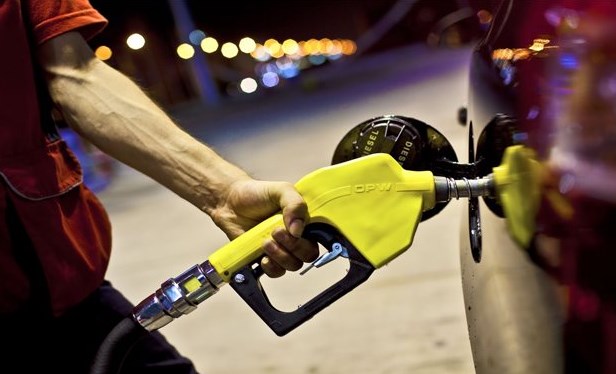 Motorin ve benzine indirim