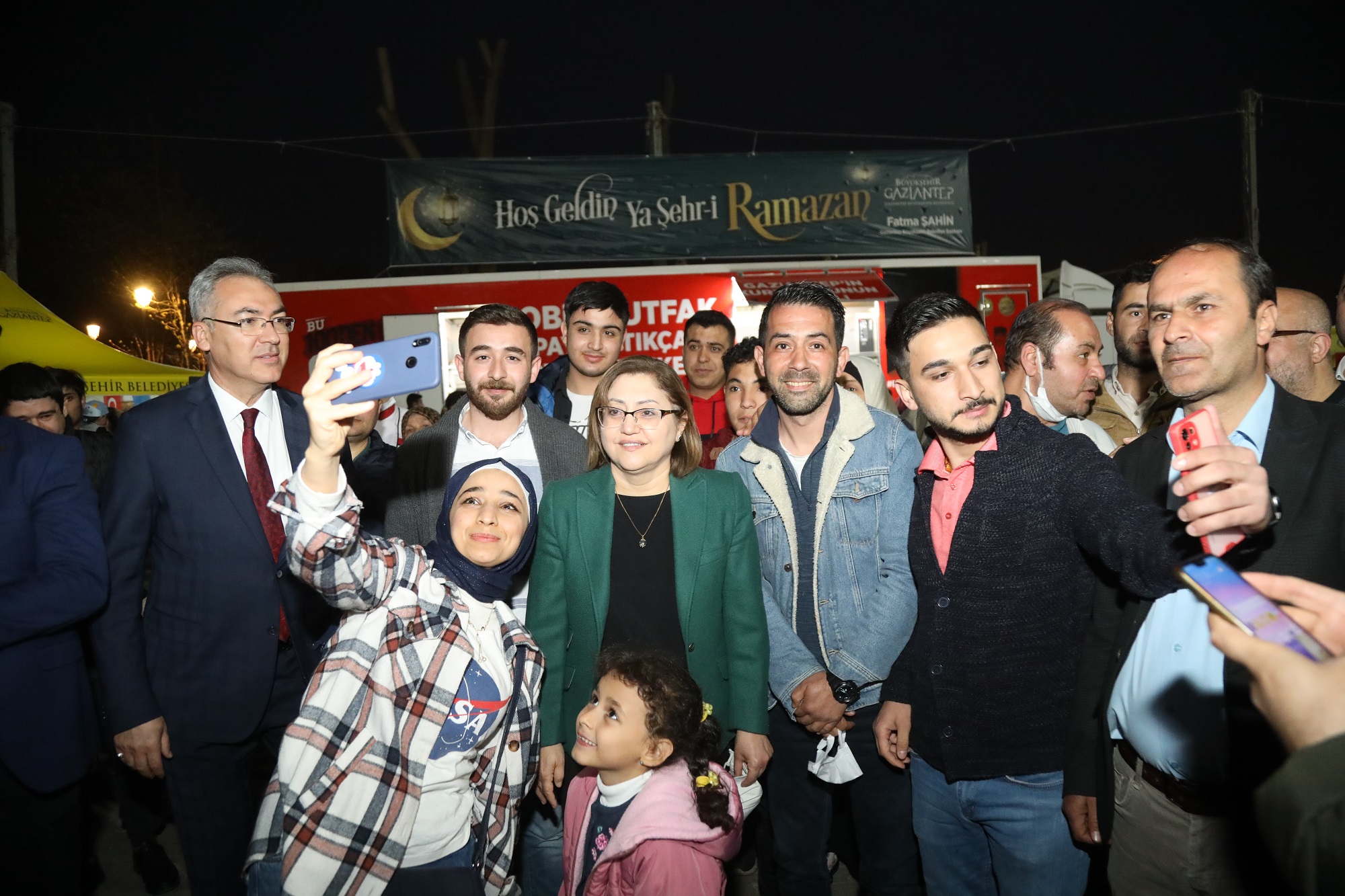 Başkan Şahin İftarda vatandaşla buluştu