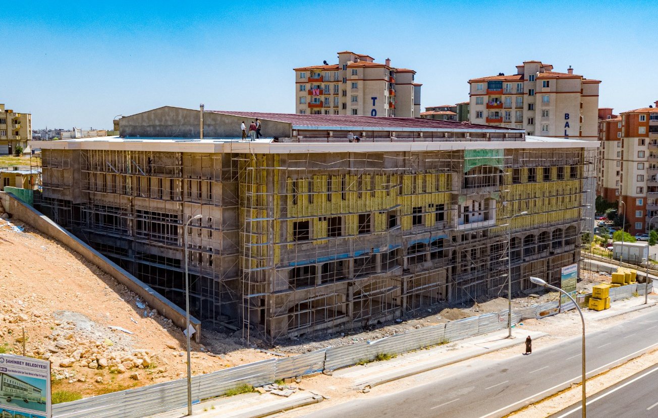 Geylani Mahallesine yapılan dev tesiste sona gelindi