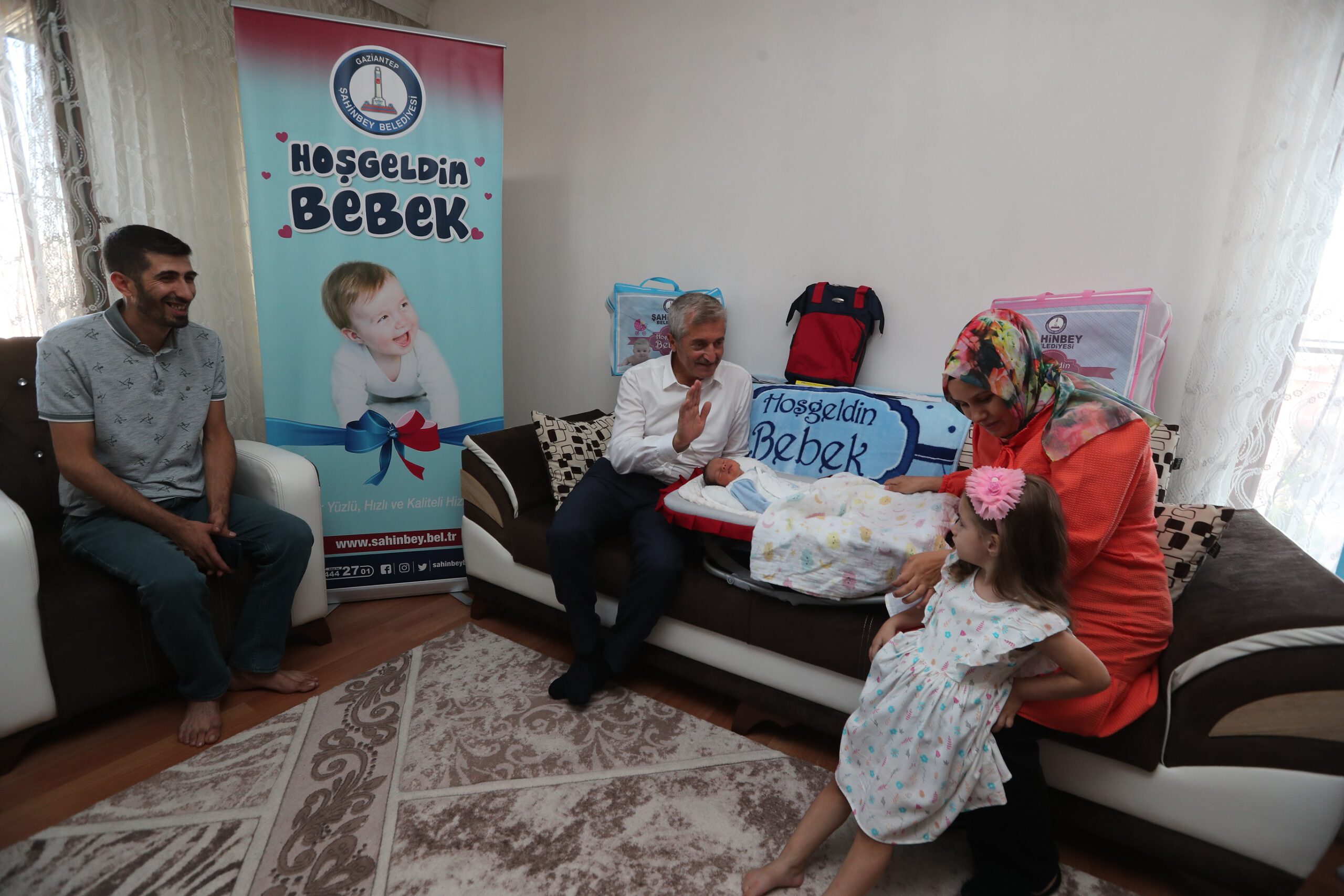 Başkan Tahmazoğlu 150 Bininci bebeği ziyaret etti