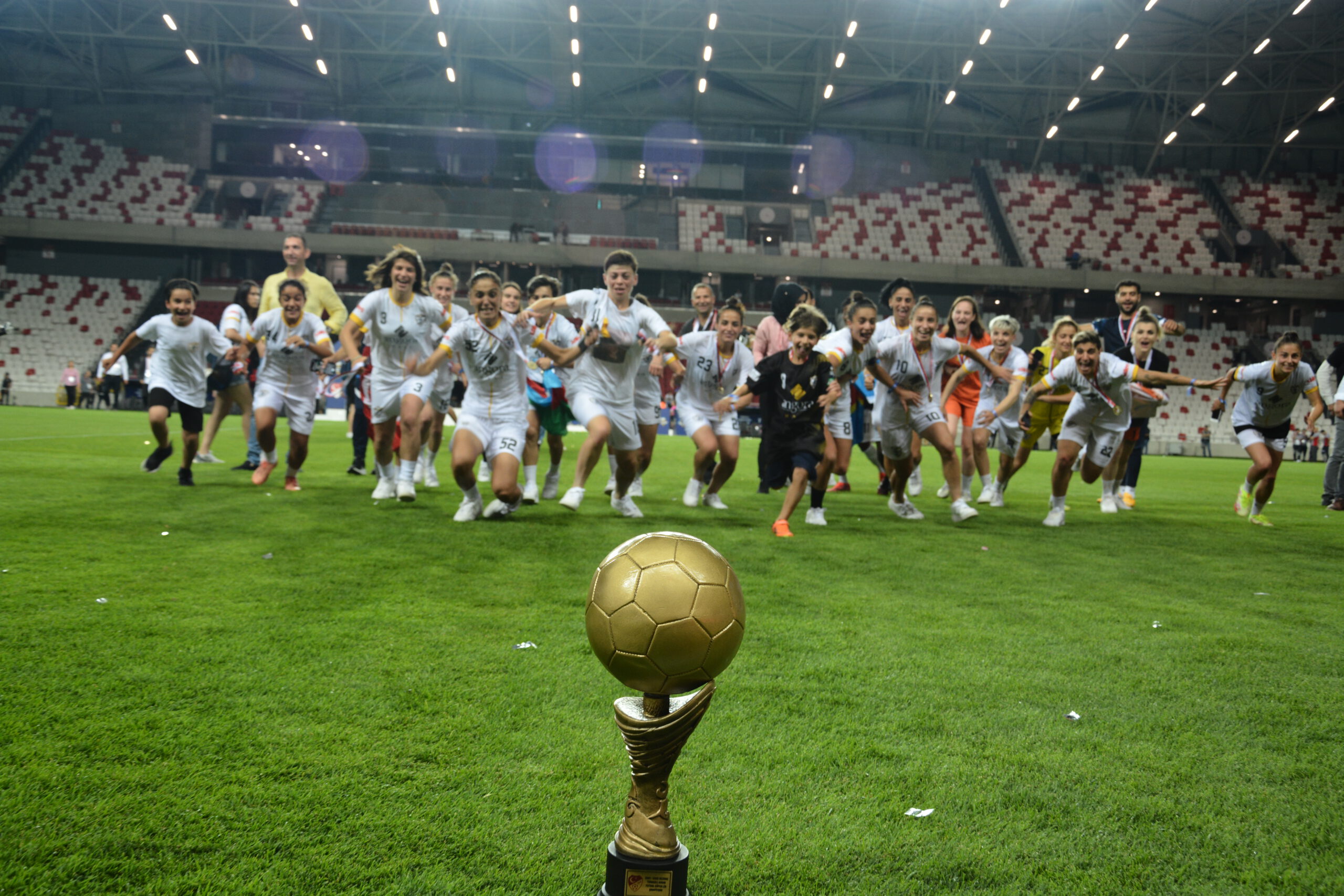 ALGSPOR, transfer  de düğmeye bastı