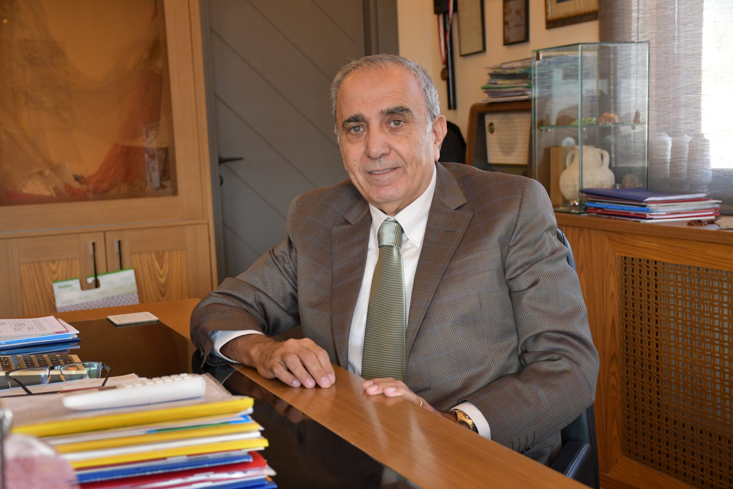 Hayırseverlere burs çağrısı