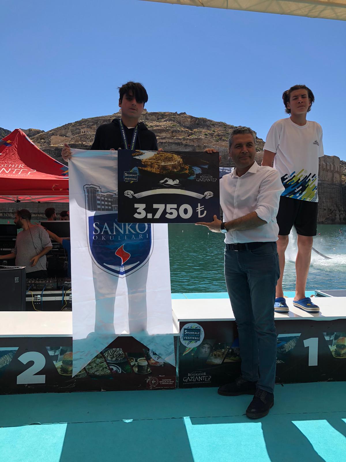 SANKO Okulları Beş Madalya ile döndü