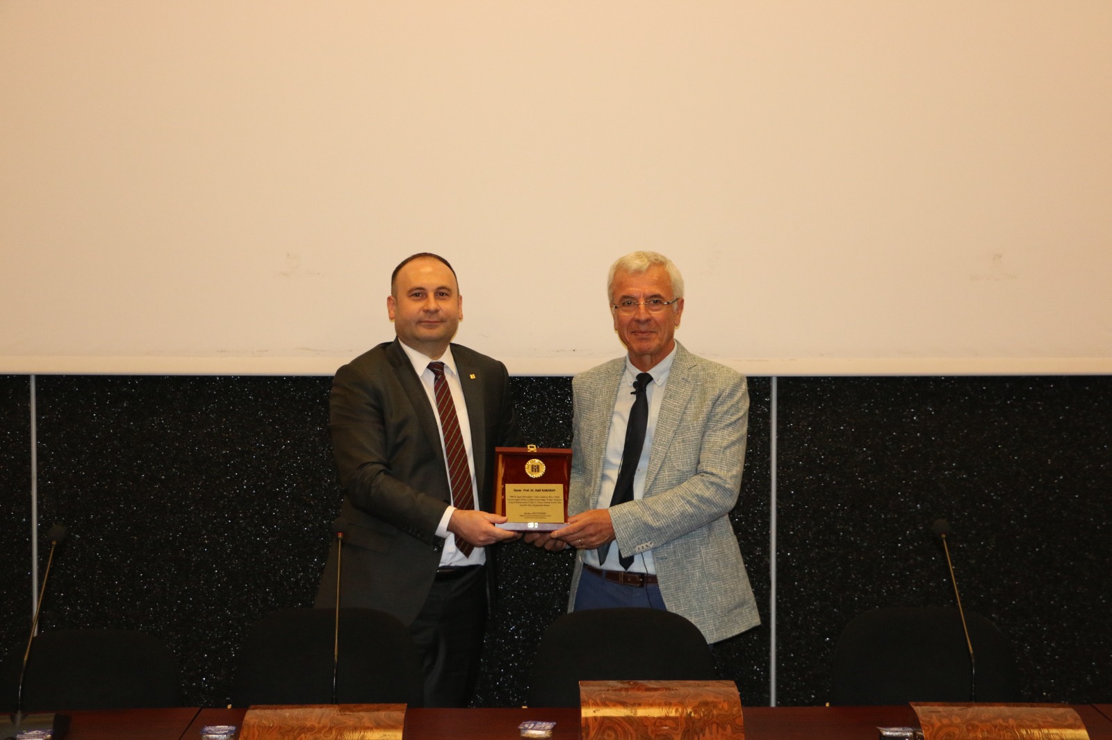 Prof. Dr. Halil Karahan: “İklim değişikliği dünyayı tehdit ediyor”