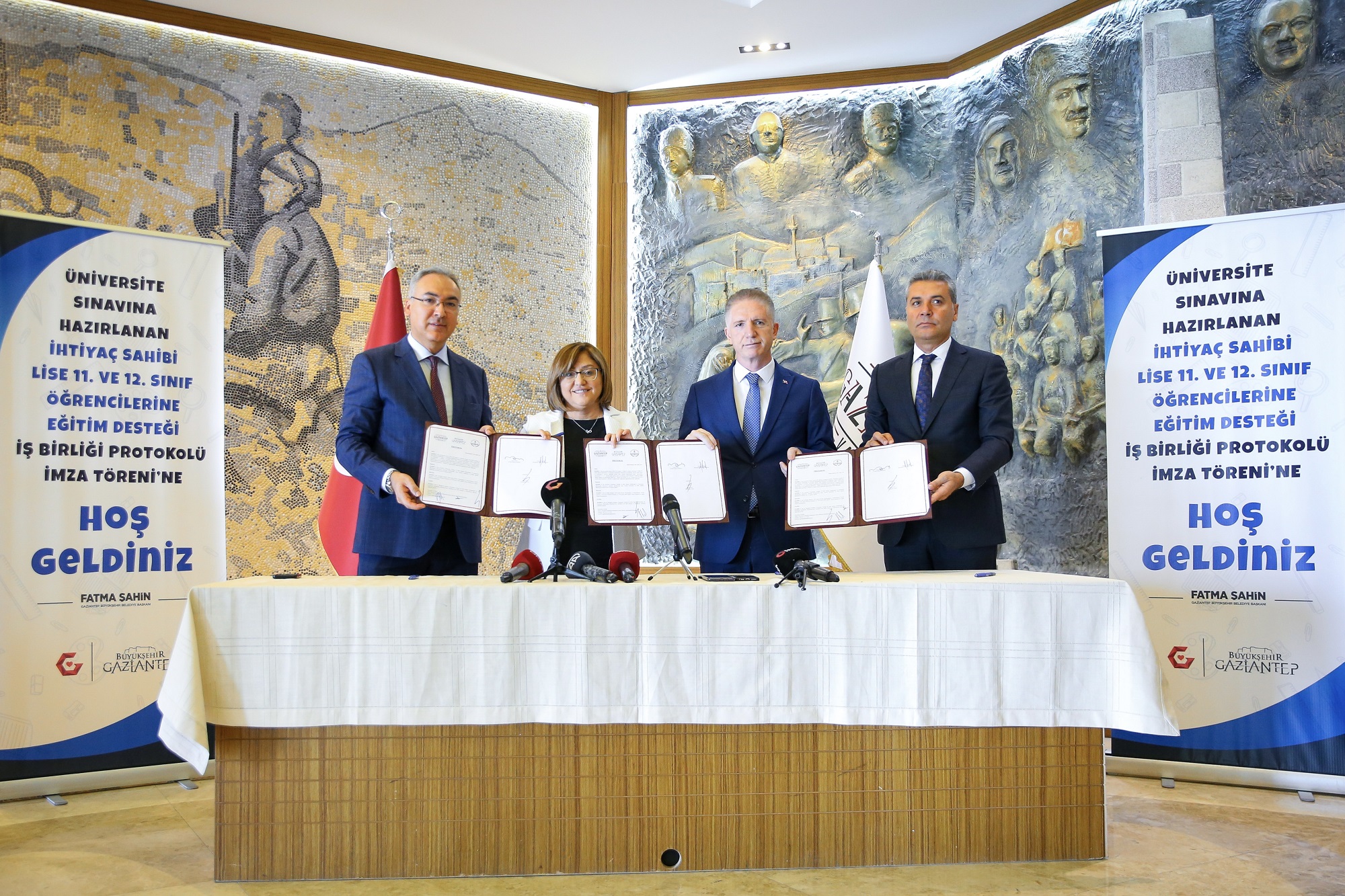 11 VE 12’İNCİ SINIF ÖĞRENCİLERİNE YILLIK 1200 TL DESTEK BAŞVURUSUNUN TARİHİ UZATILDI