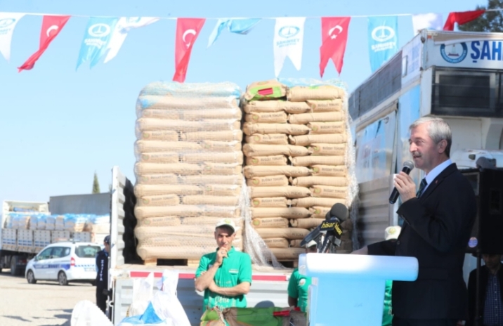 ŞAHİNBEY BELEDİYESİ’NDEN ÇİFTÇİLERE 7.000 KAMYONLUK DESTEK