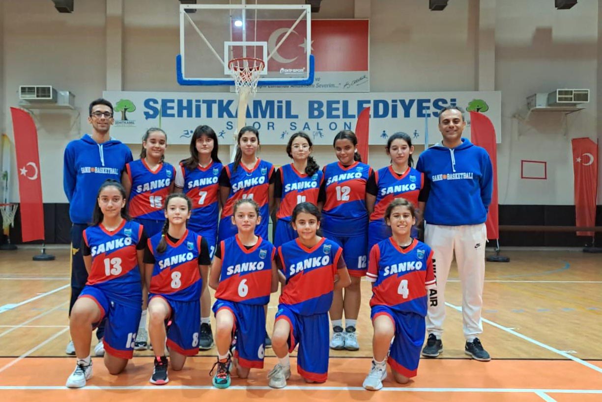 SANKO Okulları Yıldız Kız Basketbol Takımı Şampiyon oldu