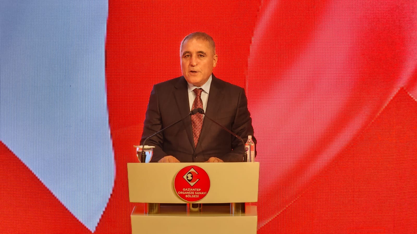 Gaziantep OSB’nin 2. genel kurul toplantısı yapıldı. Yeniden başkan seçilen Şimşek: “Gaziantep OSB, küresel ekonomiye yön veriyor”