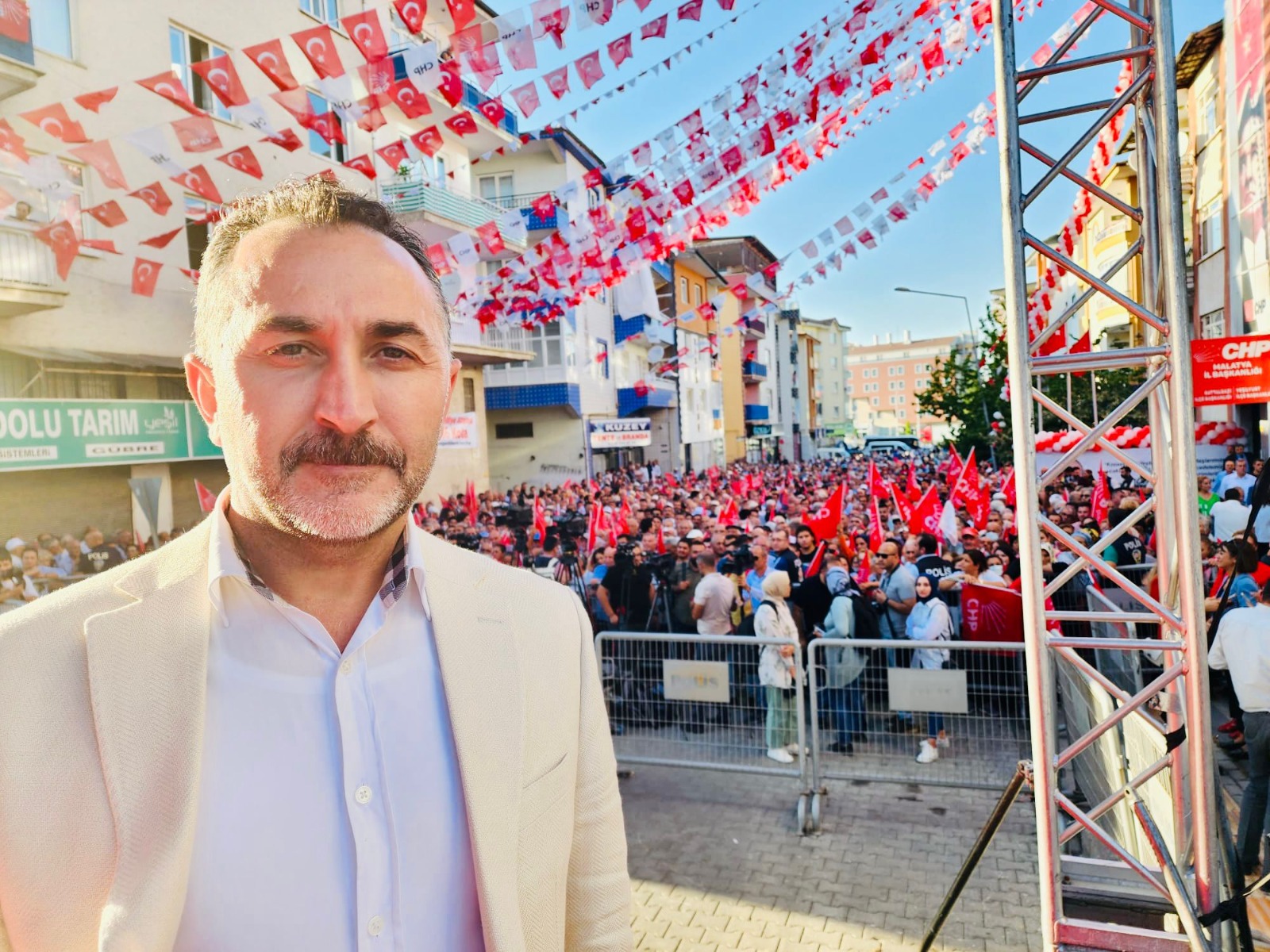 CHP’Lİ BOZAT: GERÇEKLERİ HAYKIRAN KILIÇDAROĞLU İLE DEĞİL SUÇLULARLA MÜCADELE EDİN