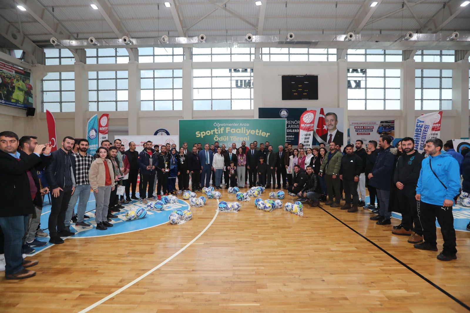 ÖĞRETMENLER ŞAHİNBEY’DE MORAL DEPOLADI