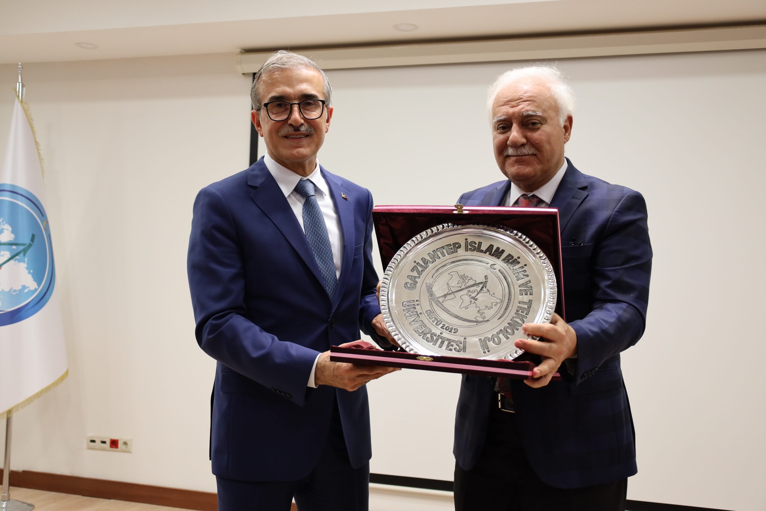 Cumhurbaşkanlığı Savunma Sanayii Başkanı Prof. Dr. Demir, GİBTÜ’de öğrencilerle buluştu