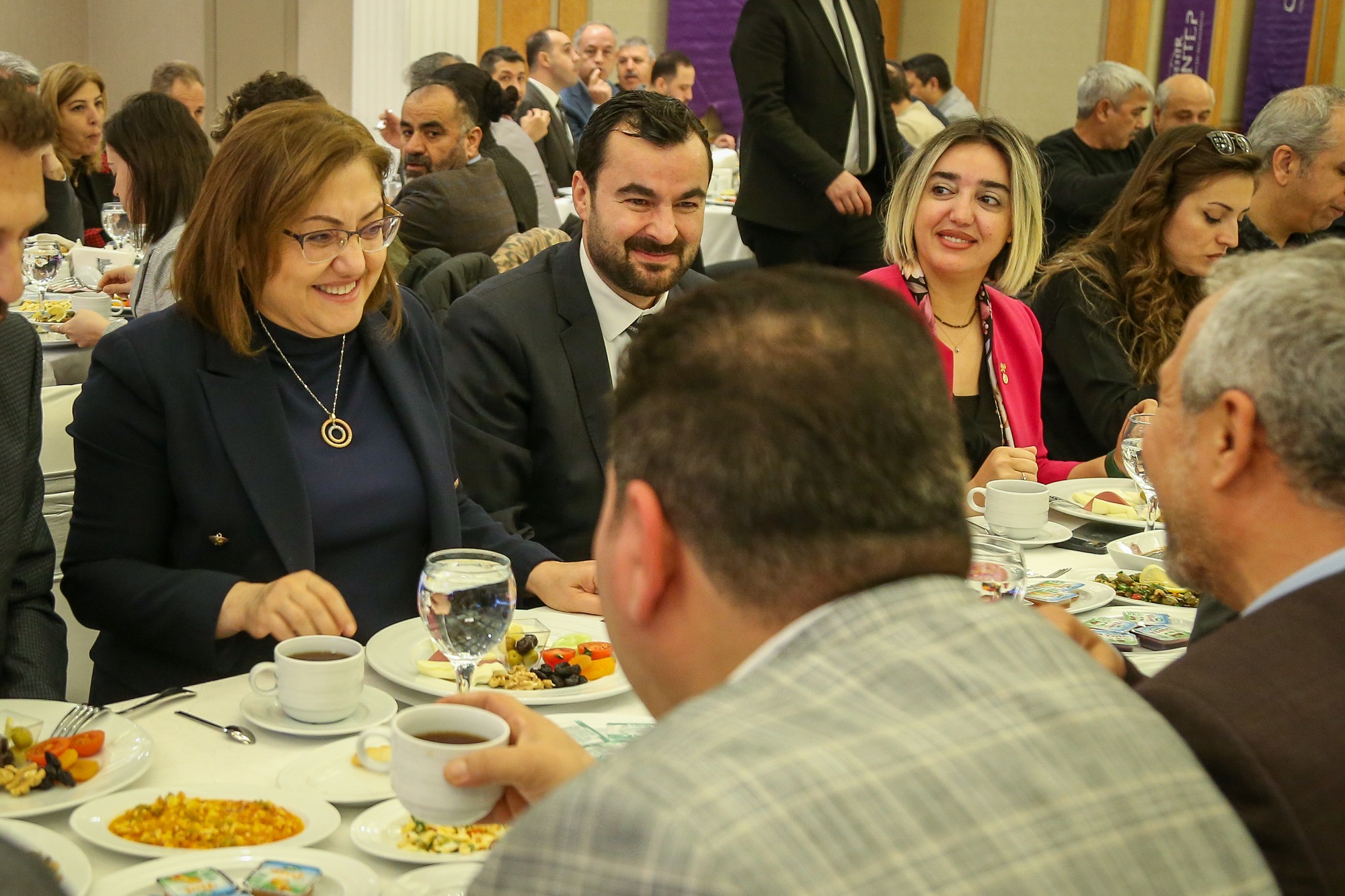 BAŞKAN ŞAHİN 10 OCAK’TA GAZETECİLERLE BİR ARAYA GELDİ