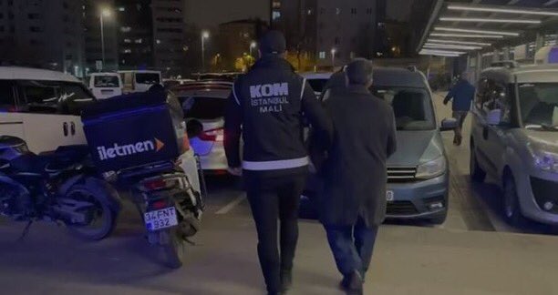 Depremde yıkılan Emre apartmanıyla ilgili Bir kişi yakalandı.