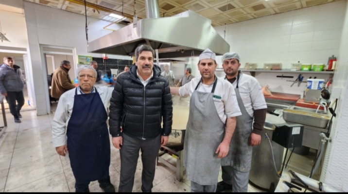 Gaziantep OSB’de Sanayiciler Yüzbinlerce Depremzedeye Yemek Üretiyor