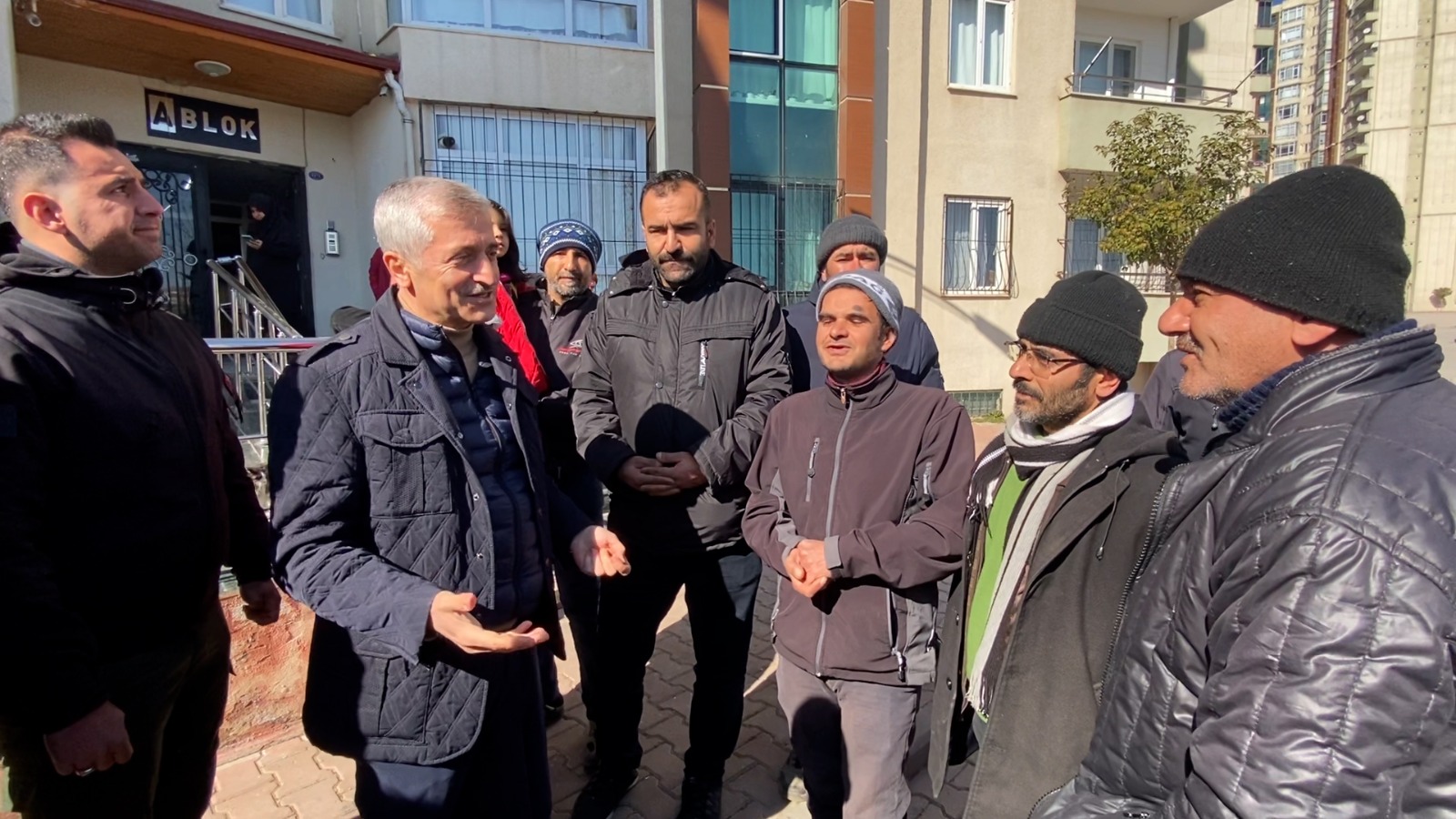 BAŞKAN TAHMAZOĞLU YAN YATTI DENİLEN KONUTLARI ZİYARET ETTİ