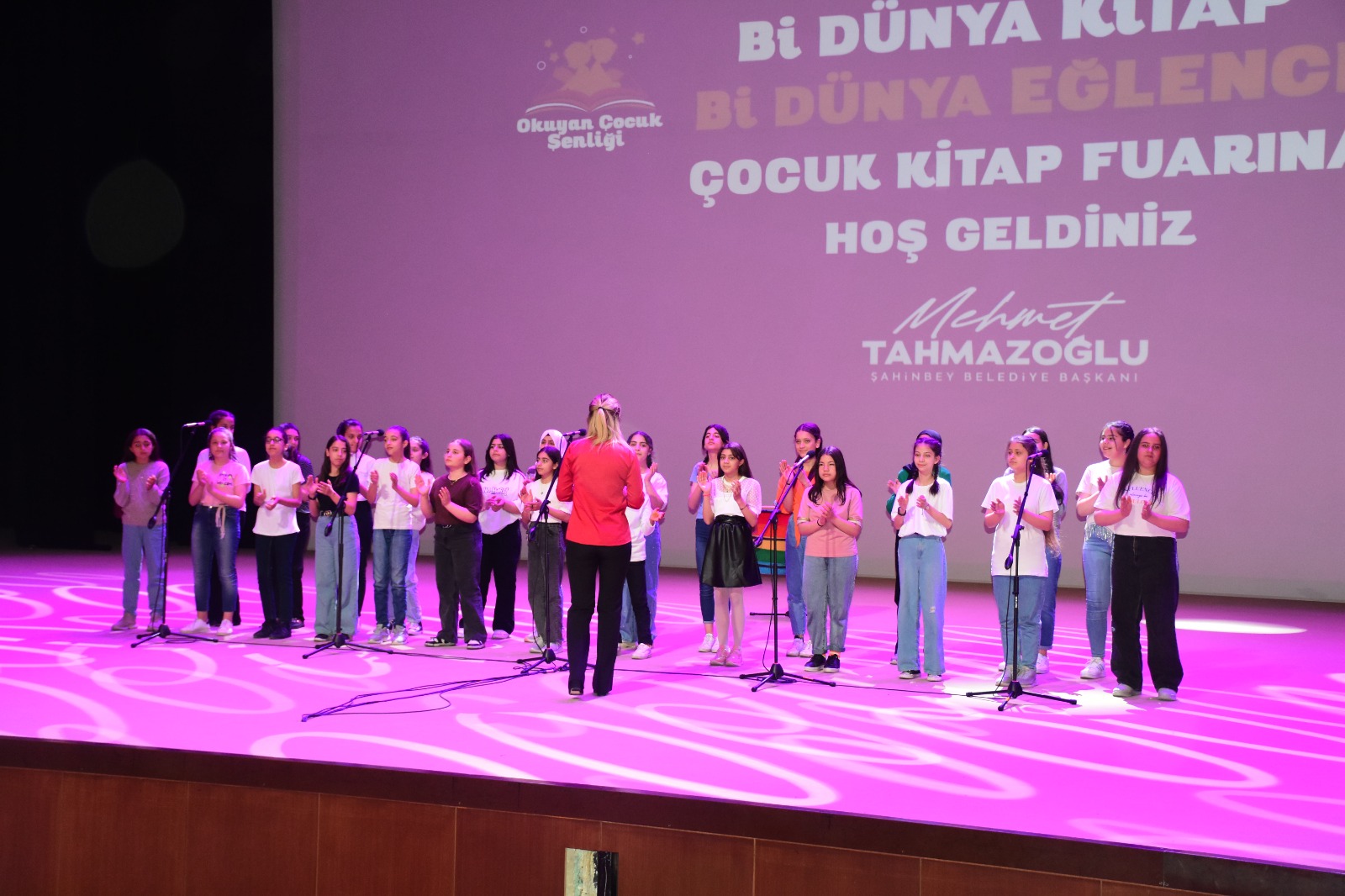 ŞAHİNBEY BELEDİYESİ’NİN ÇOCUK ŞENLİĞİNE YOĞUN İLGİ