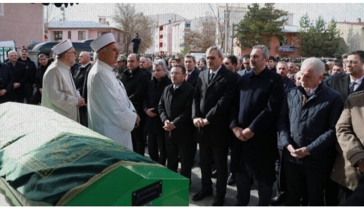 Vali Davut Gül’ün Anne acısı