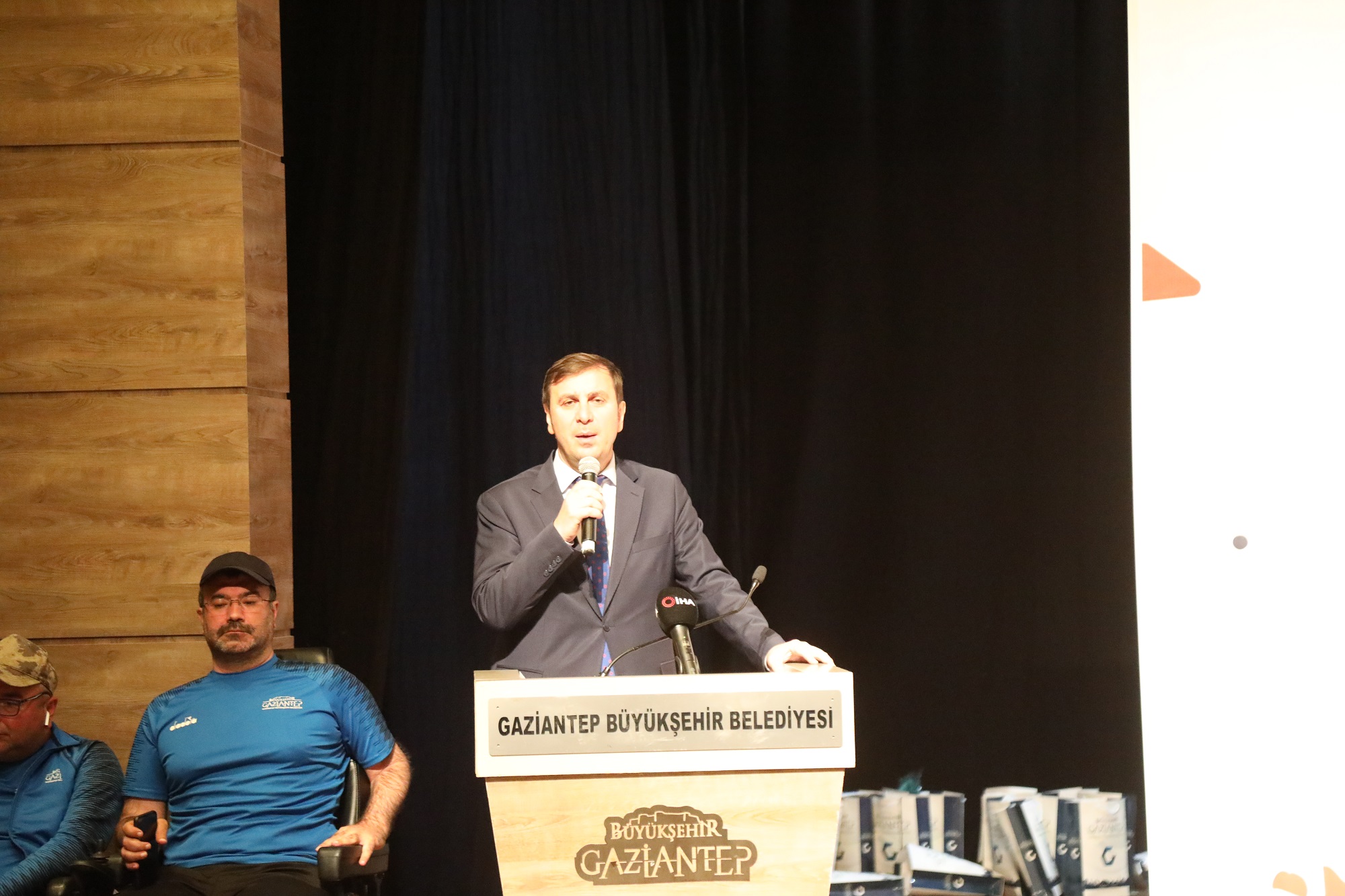 BÜYÜKŞEHİR, 19 MAYIS’A ÖZEL DÜZENLENEN TURNUVALARIN ÖDÜLLERİNİ DAĞITTI   