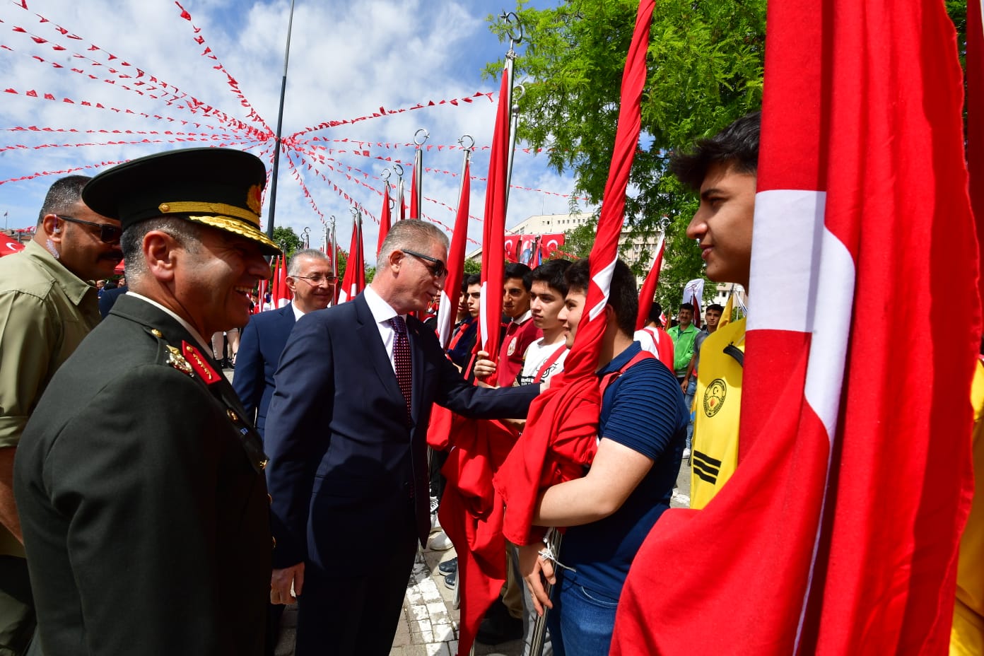 19 Mayıs Atatürk’ü Anma, Gençlik ve Spor Bayramı, Gaziantep’te coşkuyla kutlandı.