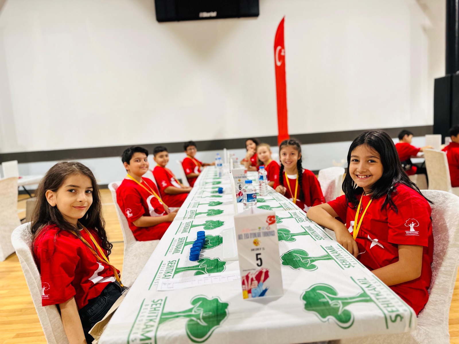 EKRAN OLMADAN DA OYUNLAR KEYİFLİ OLUR   