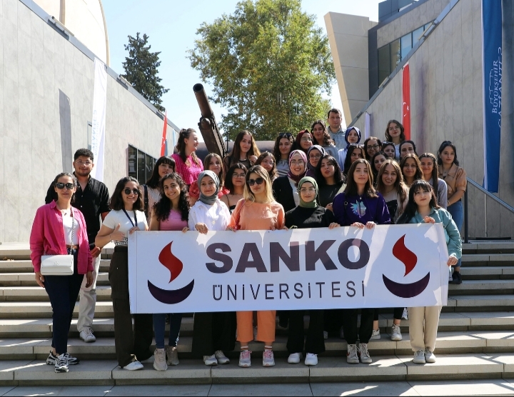 SANKO ÜNİVERSİTESİ’NDEN YENİ ÖĞRENCİLERİNE 100. YIL KÜLTÜR GEZİSİ