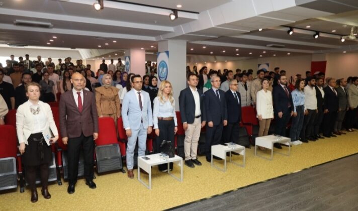 GİBTÜ’DE “TEKNOLOJİ VE TOPLUMUN DÖNÜŞÜMÜ” PANELİ