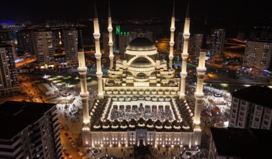 KADİR GECESİ’NDE ŞAHİNBEY MİLLET CAMİ DOLDU TAŞTI