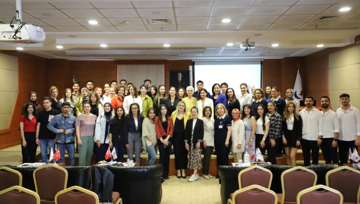 “GEÇMİŞTEN GÜNÜMÜZE HEMŞİRELİKTE DEĞERLER III” SEMPOZYUMU