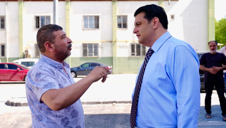 BAŞKAN UMUT YILMAZ, KARŞIYAKA BÖLGESİNDE YURTTAŞLARLA BULUŞTU