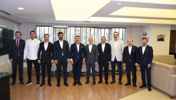 Güneydoğulu Hububatçılar Başkan Tahmazoğlu’nu ziyaret etti