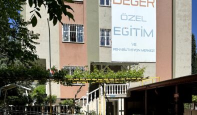 GÜÇLÜ KADROSU İLE ÖZEL BİREYLERE ‘DEĞER’ KATIYOR  “BİZİM İÇİN DEĞERLİSİNİZ”