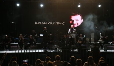 HEMŞEHRİ DERNEKLERİ FESTİVALİ’NDE İHSAN GÜVENÇ RÜZGARI ESTİ