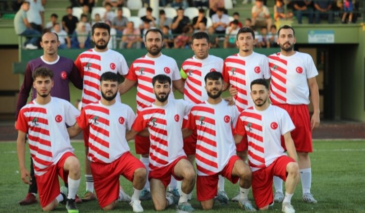 ŞEHİTKAMİL’DE KÖY TURNUVALARI’NDA ÇEYREK FİNAL HEYECANI YAŞANACAK