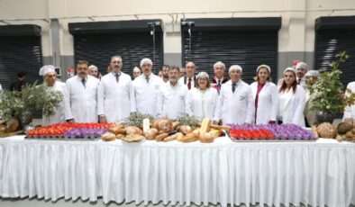 BAKAN YUMAKLI’NIN KATILIMIYLA BÜYÜKŞEHİR HAYDİ EKMEK FABRİKASI AÇILDI