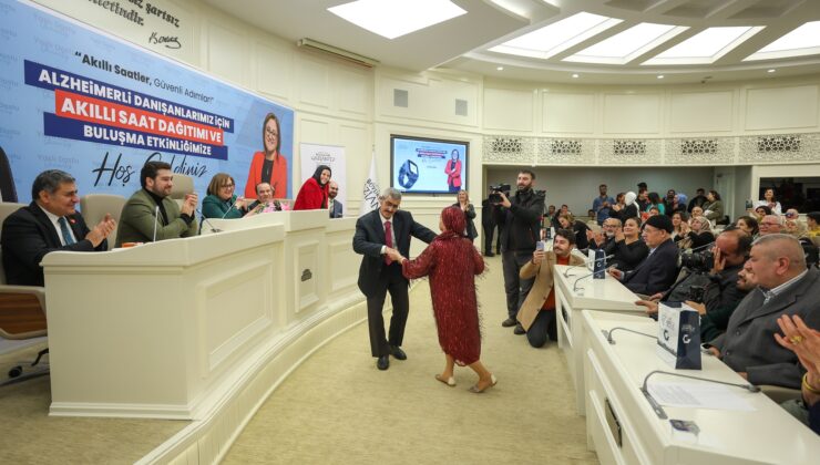 GAZİANTEP BÜYÜKŞEHİR’DEN ALZHEİMER DANIŞANLARI İÇİN AKILLI SAAT!