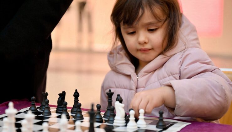 Yeşilyurt Belediyesinin Geleneksel Spor Şenlikleri Büyük İlgi Görüyor