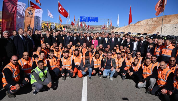 ULAŞTIRMA VE ALTYAPI BAKANI ABDULKADİR URALOĞLU: