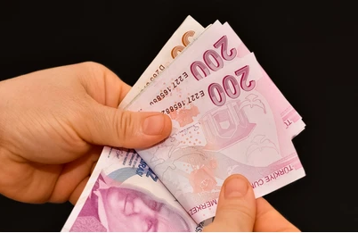 Zamlı emekli maaşları ve maaş farkları bugün hesaplarda