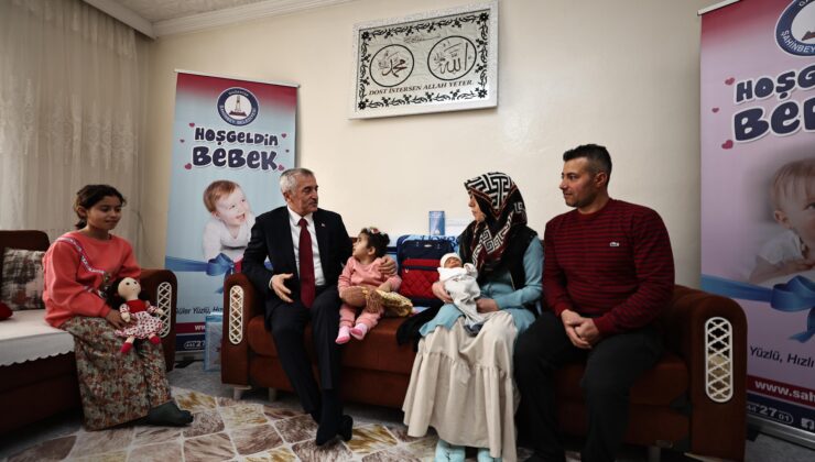 YENİ DOĞAN BEBEKLERİN BEZLERİ ŞAHİNBEY BELEDİYESİ’NDEN