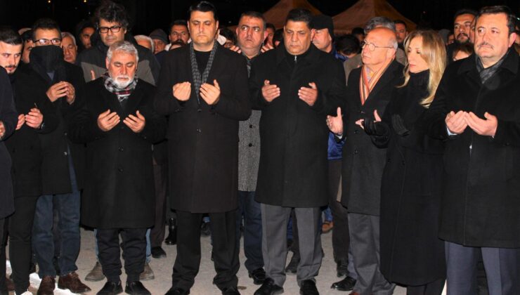 BAŞKAN YILMAZ, DEPREM ŞEHİTLERİNİ ANDI