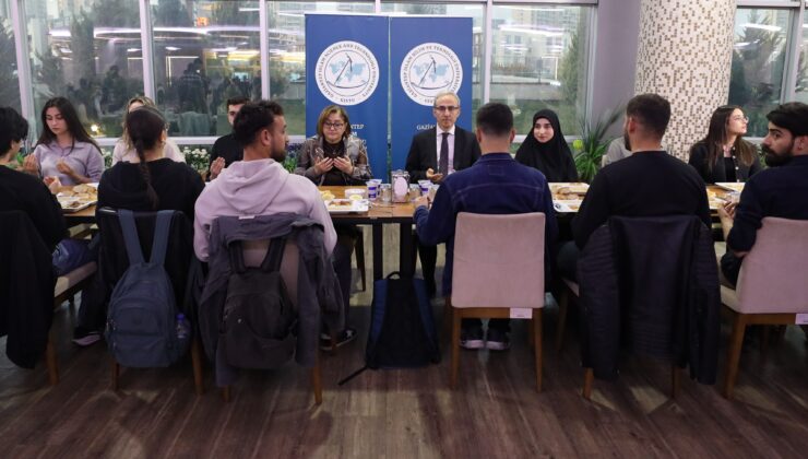 GİBTÜ Öğrenci Geleneksel İftarı Yoğun Katılımla Gerçekleşti
