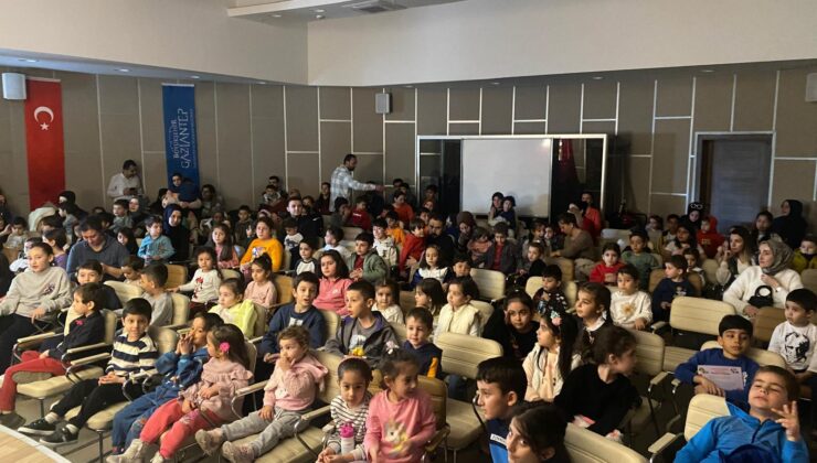 RAMAZAN AYI’NDA ÇOCUKLAR İÇİN HACİVAT KARAGÖZ ŞENLİĞİ’NE YOĞUN İLGİ