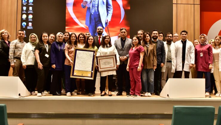 Gaziantep Şehir Hastanesi “Anne Dostu” ve “Bebek Dostu” Hastane Ünvanını Aldı