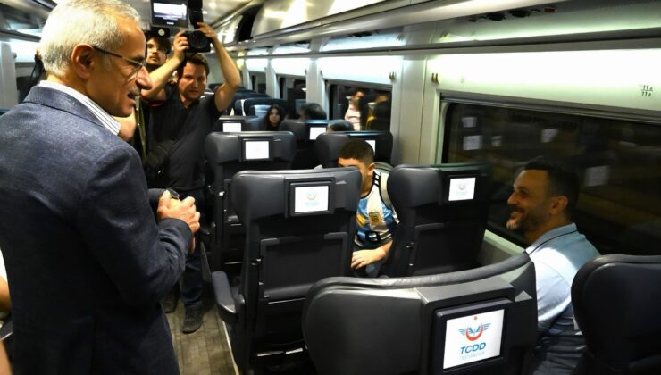 TÜRKİYE 16 YIL ÖNCE YÜKSEK HIZLI TRENLE TANIŞTI