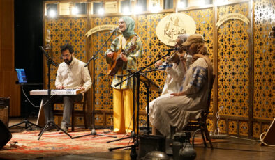 Şiir ve Edebiyatın Kentinde UluslararasıDünya Anlatıcılar Şöleni Başladı