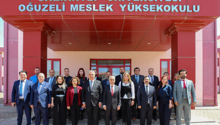 GAÜN OĞUZELİ MYO AKADEMİK KURUL TOPLANTISI REKTÖR DOĞAN’INKATILIMIYLA GERÇEKLEŞTİRİLDİ