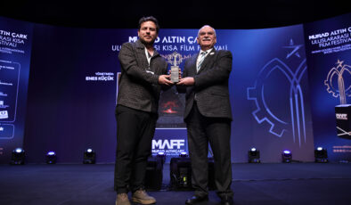 HKÜ’lü Genç Yönetmenlerden Altın Çark’ta Çifte Zafer